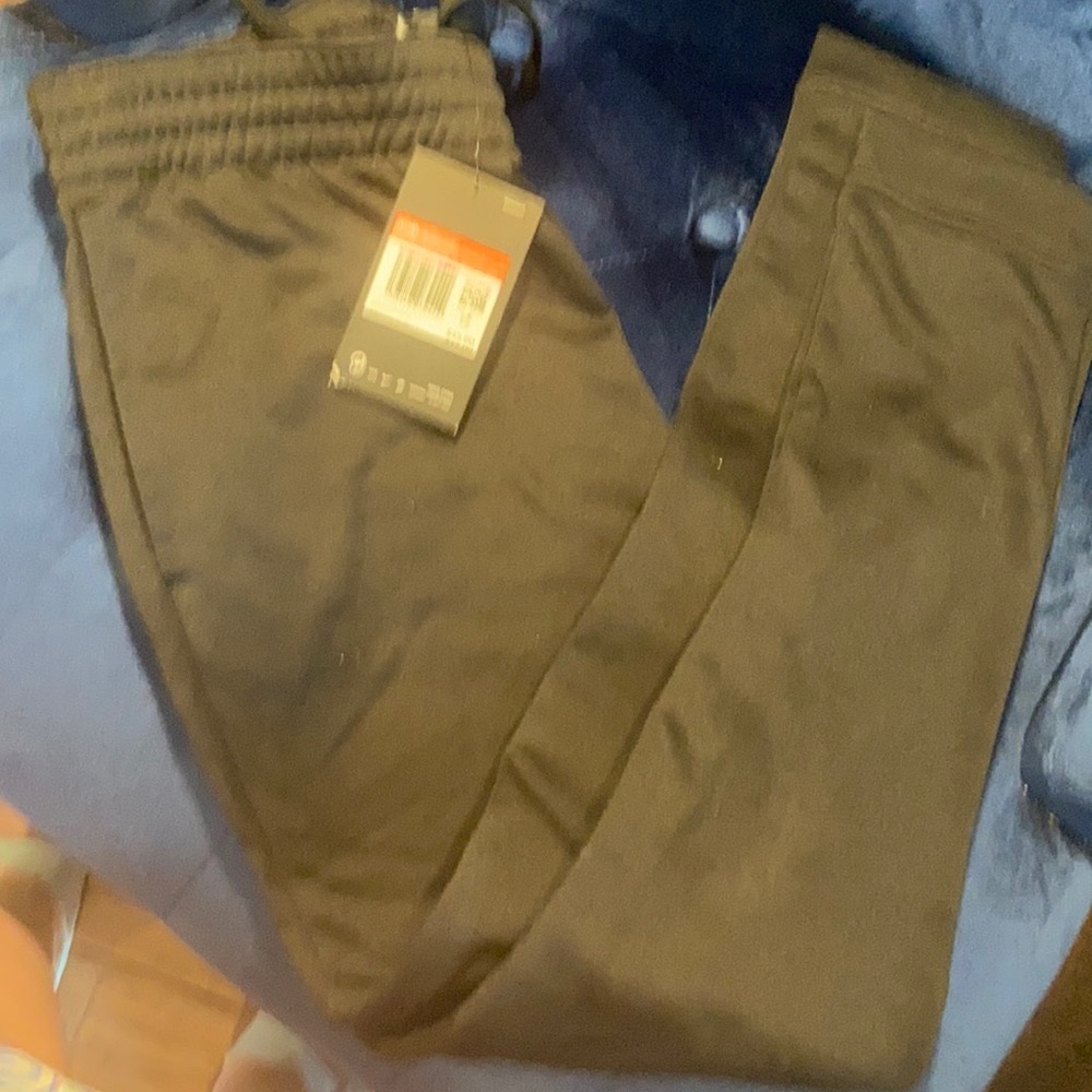 Nike Black Joggers - Boys size L. NWT!!!